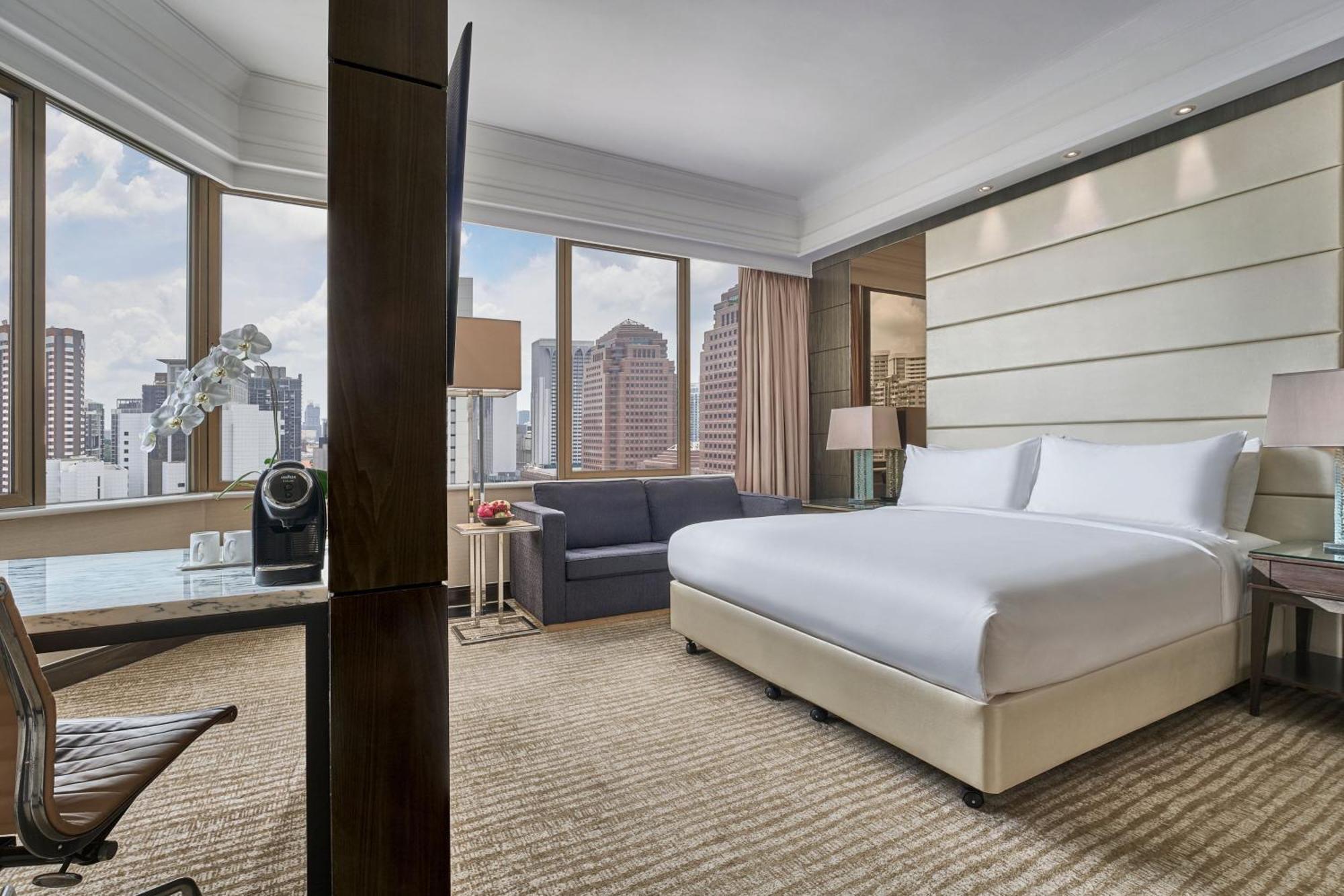 Marriott Tang Plaza Khách sạn 5*