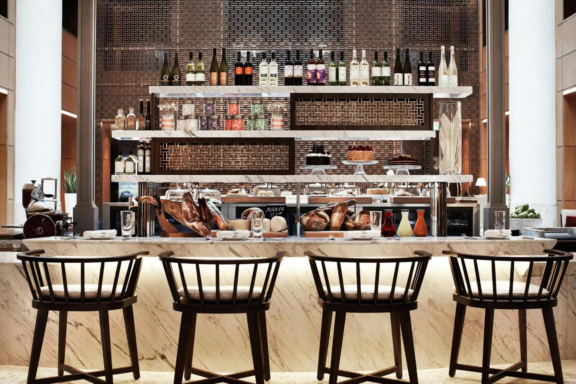 Khách sạn Marriott Tang Plaza
