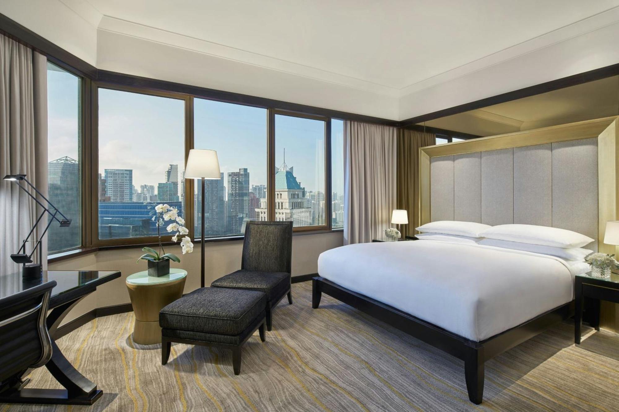Marriott Tang Plaza Khách sạn 5*