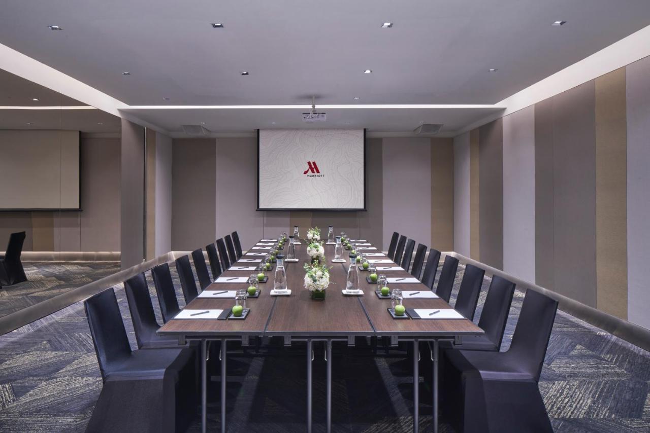 Khách sạn Marriott Tang Plaza